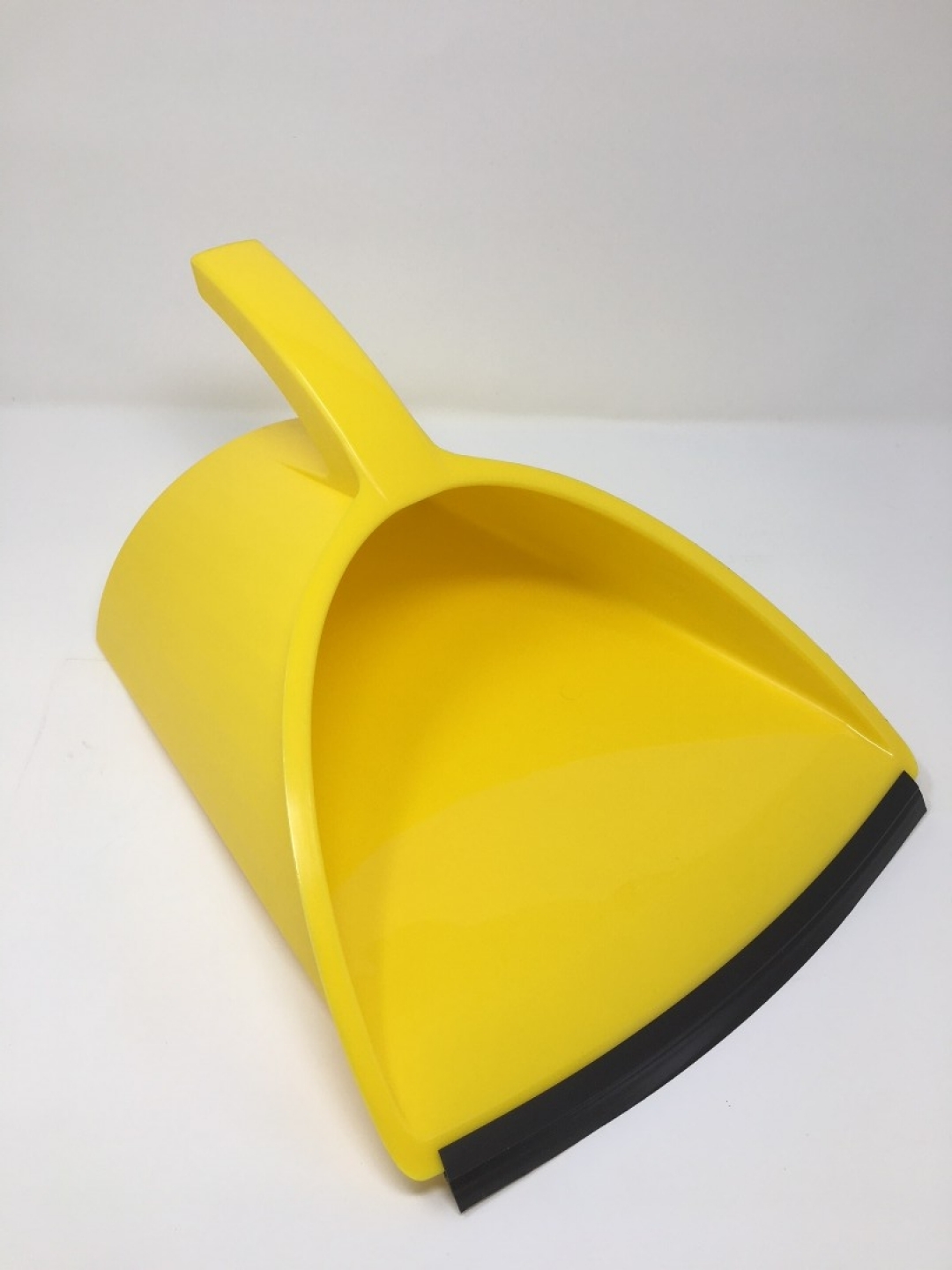 HandyPan Heavy Duty Dustpan, Black - Large Dust Pan Made in the USA with  Tight Seal Lip